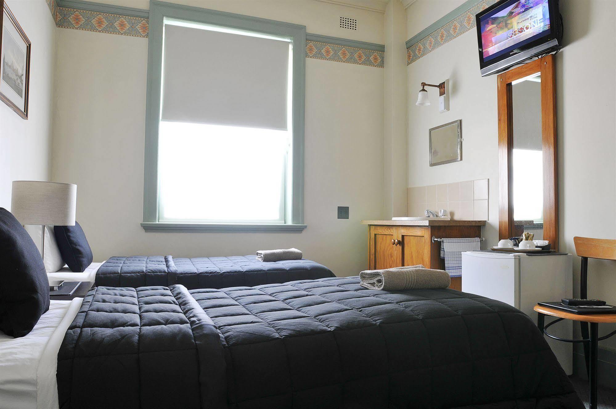 Hotel Gosford Extérieur photo
